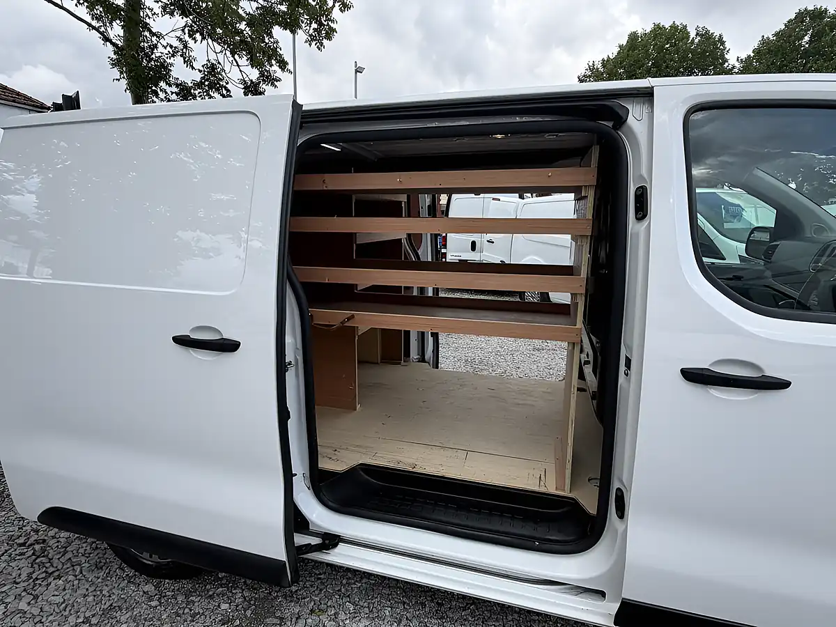 Used 2022 Citroen Dispatch Enterprise Pro White - Interior and Exterior details 19