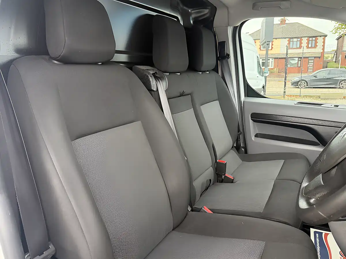 Used 2022 Citroen Dispatch Enterprise Pro White - Interior and Exterior details 14