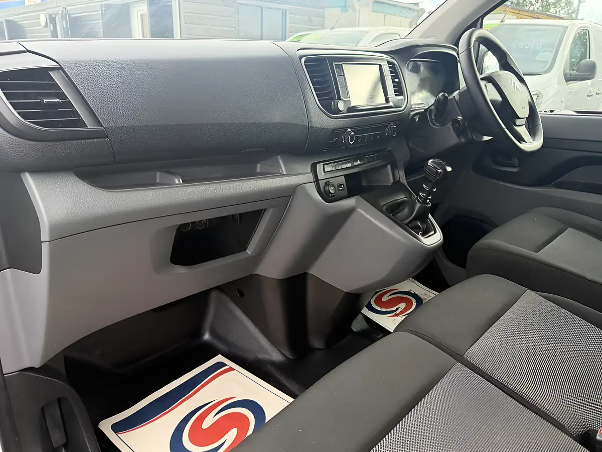 Used 2022 Citroen Dispatch Enterprise Pro White - Interior and Exterior details 15