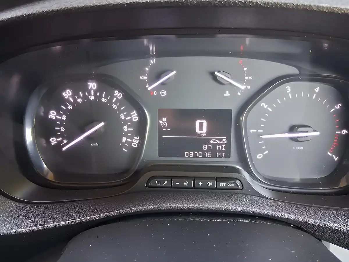 Used 2022 Citroen Dispatch Enterprise Pro Xl Grey - Interior and Exterior details 14