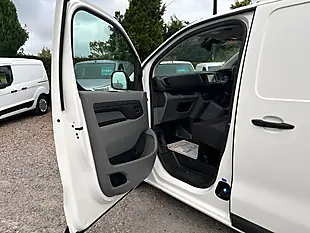 Used 2022 Citroen Dispatch Enterprise Pro Xl White - Interior and Exterior details 17