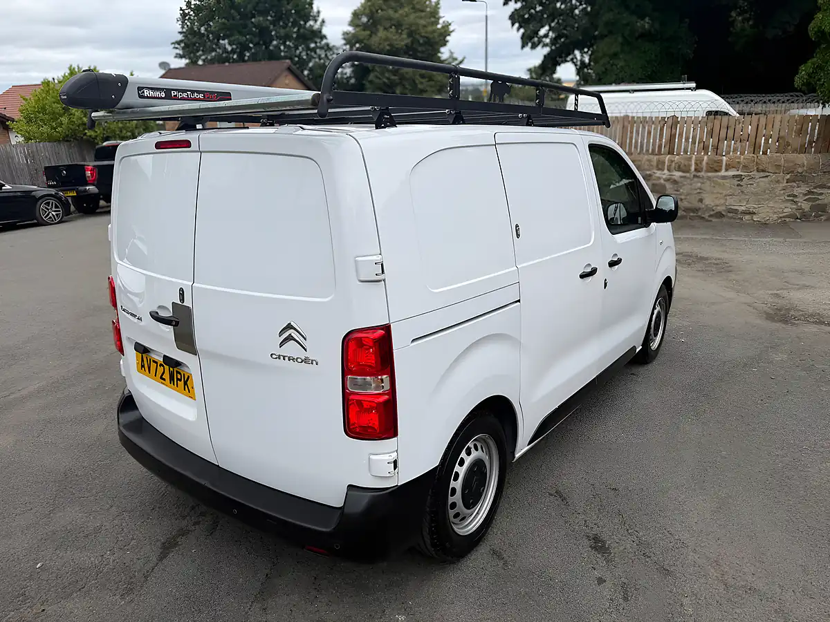 Used 2022 Citroen Dispatch Enterprise Pro Xs White - Interior and Exterior details 11