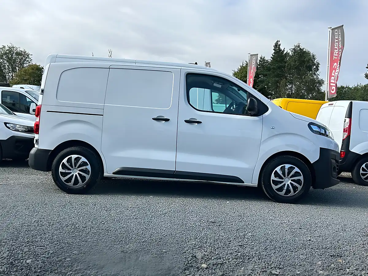 Used 2022 Citroen Dispatch Enterprise Pro Xs White - Interior and Exterior details 3