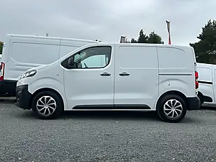 Used 2022 Citroen Dispatch Enterprise Pro Xs White - Interior and Exterior details 8