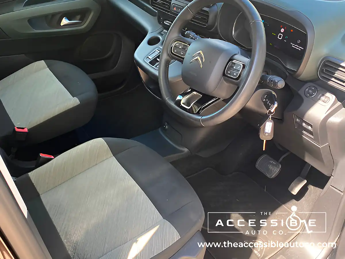 Used 2022 Citroen E-Berlingo Flair Xtr M Black - Interior and Exterior details 16