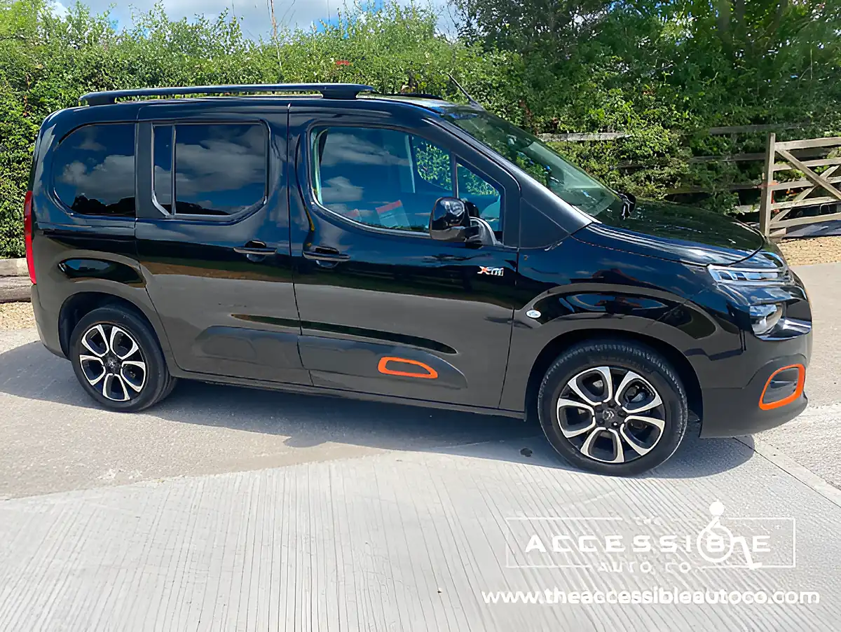 Used 2022 Citroen E-Berlingo Flair Xtr M Black - Interior and Exterior details 3