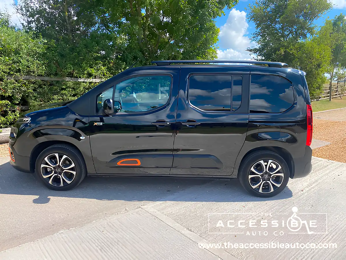 Used 2022 Citroen E-Berlingo Flair Xtr M Black - Interior and Exterior details 5