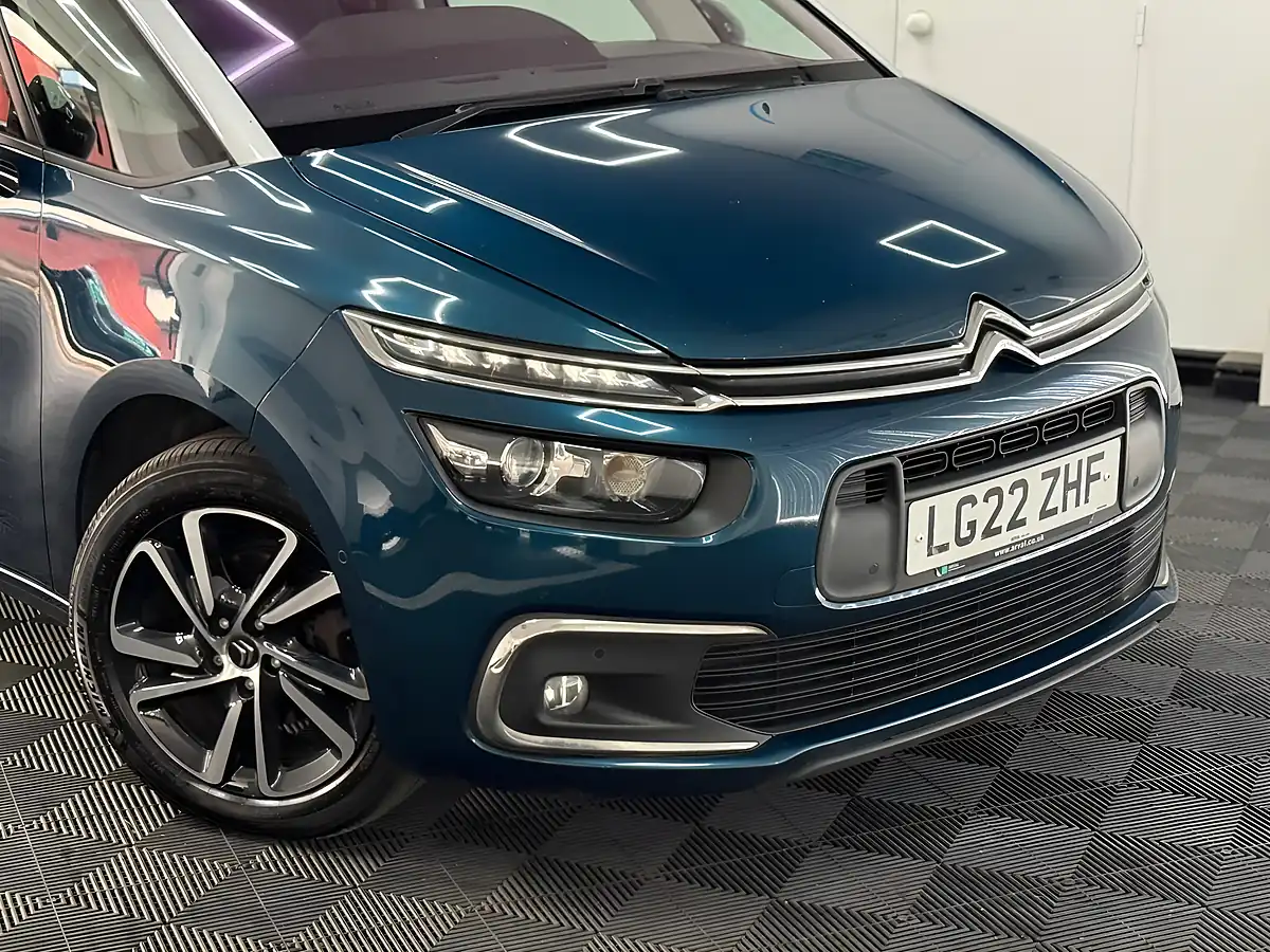Used 2022 Citroen Grand C4 Spacetourer Shine Blue - Interior and Exterior details 7