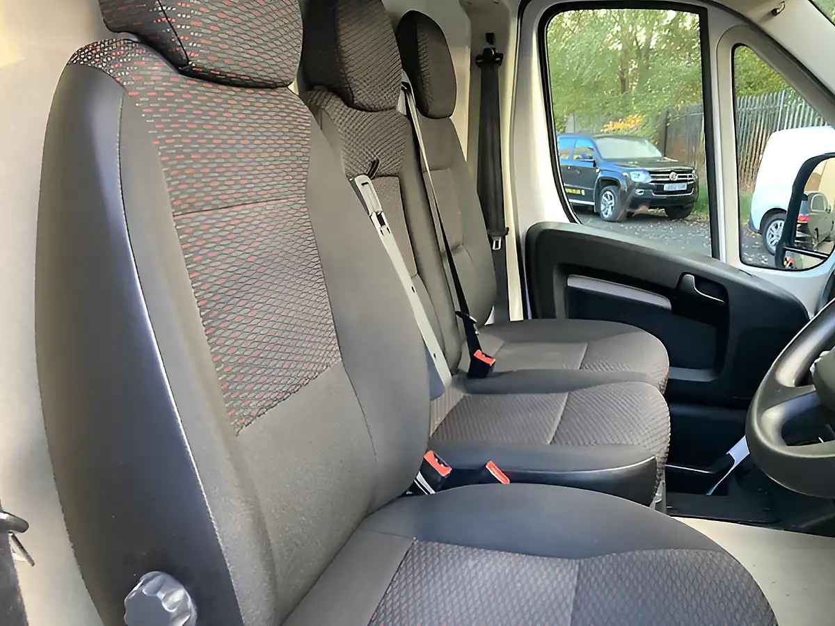 Used 2022 Citroen Relay 33 L1 Enterprise White - Interior and Exterior details 7