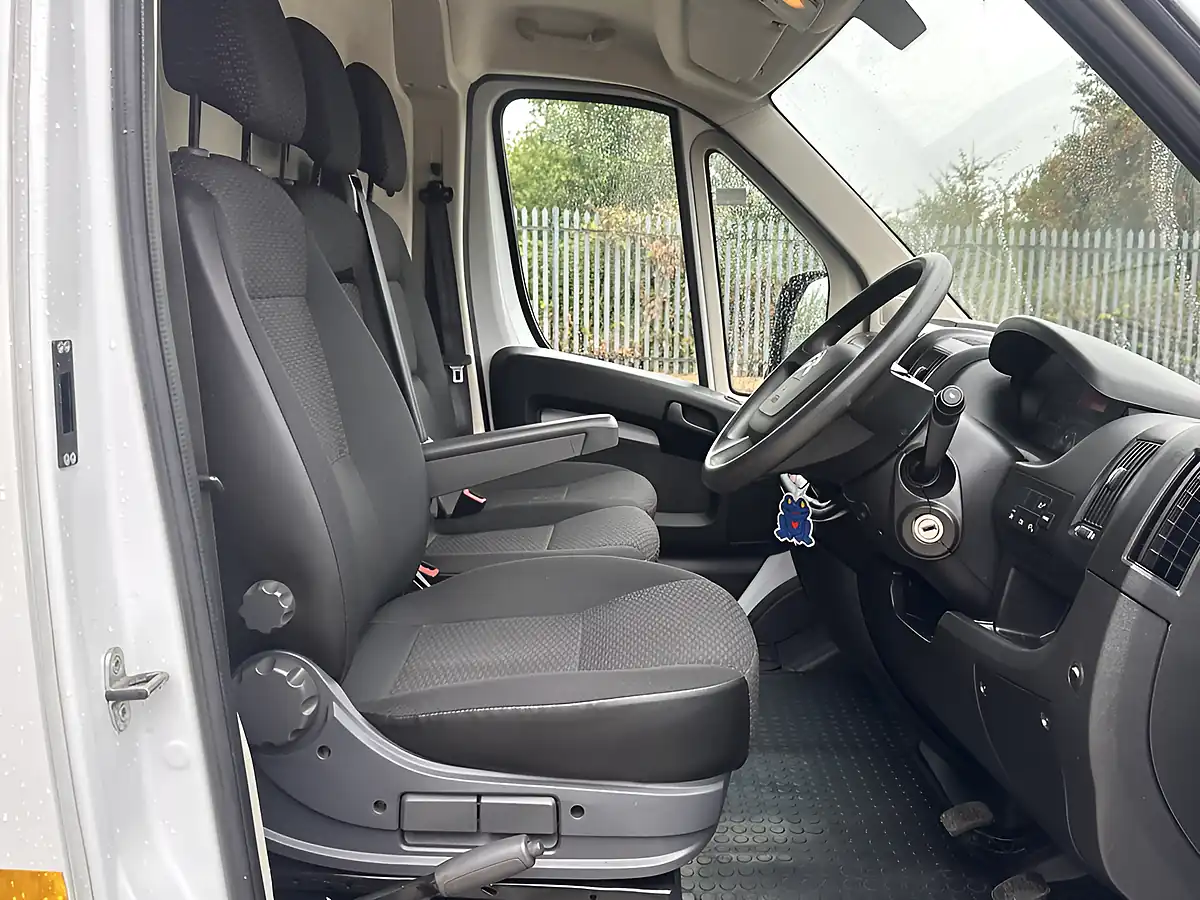 Used 2022 Citroen Relay 35 Heavy L4H2 Enterprise White - Interior and Exterior details 14