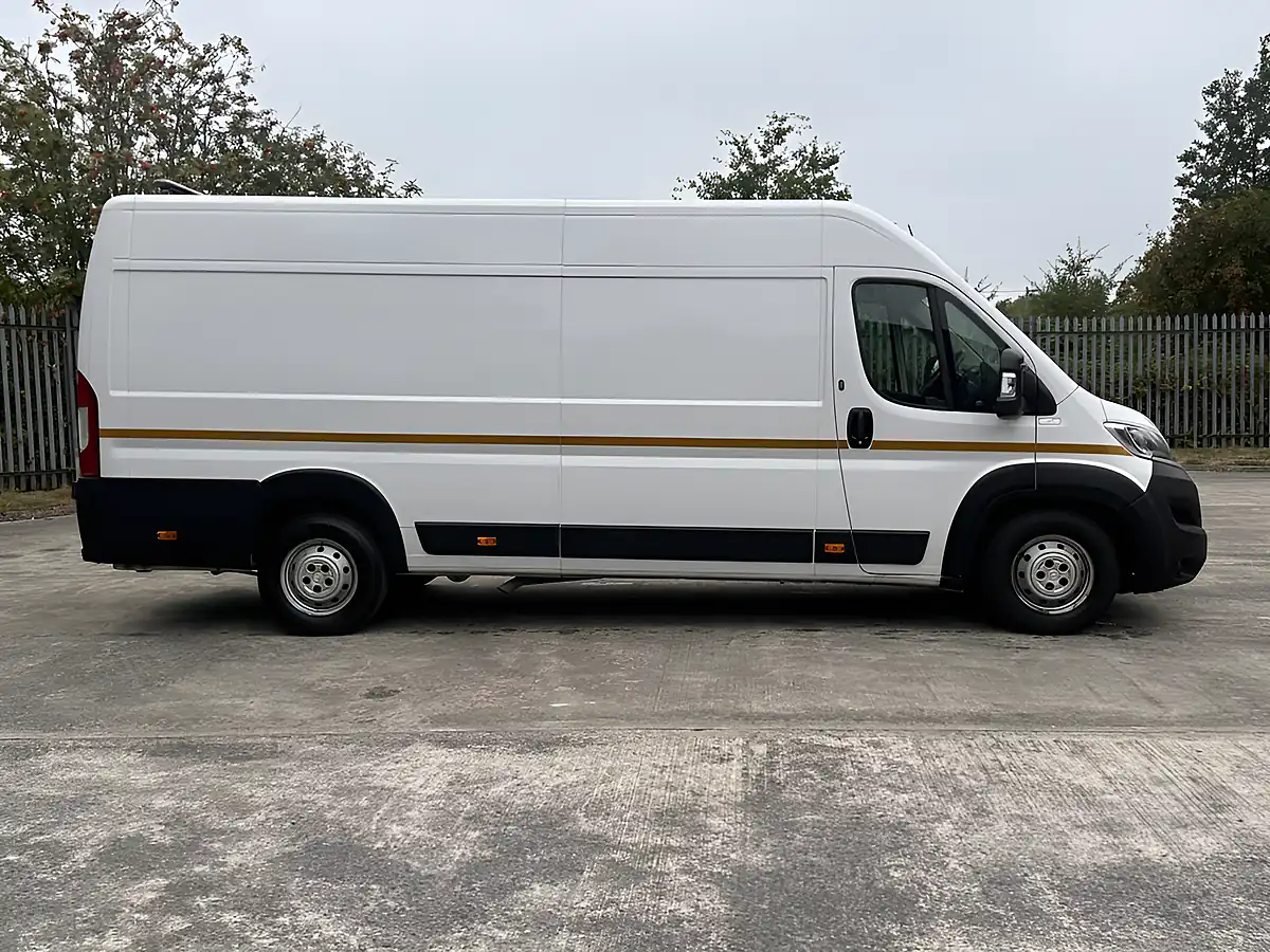 Used 2022 Citroen Relay 35 Heavy L4H2 Enterprise White - Interior and Exterior details 4