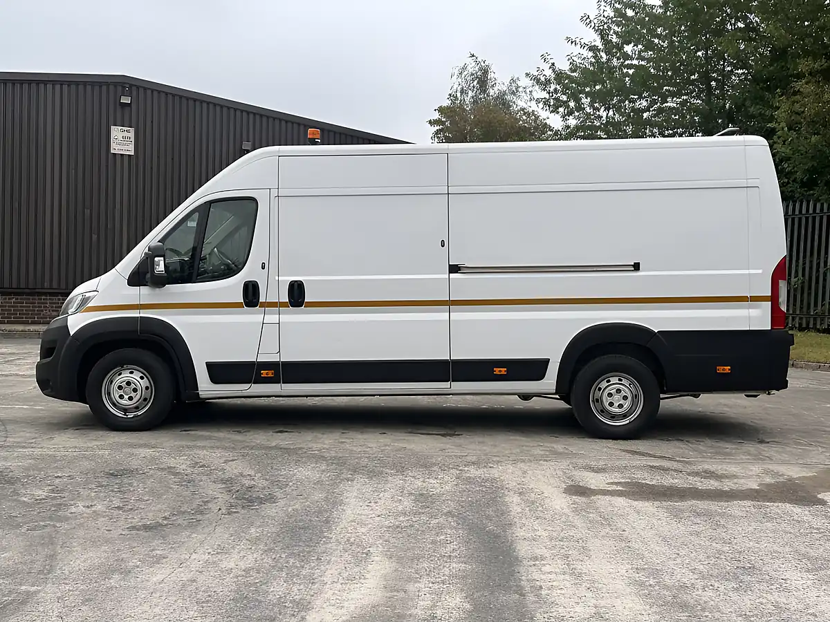 Used 2022 Citroen Relay 35 Heavy L4H2 Enterprise White - Interior and Exterior details 8