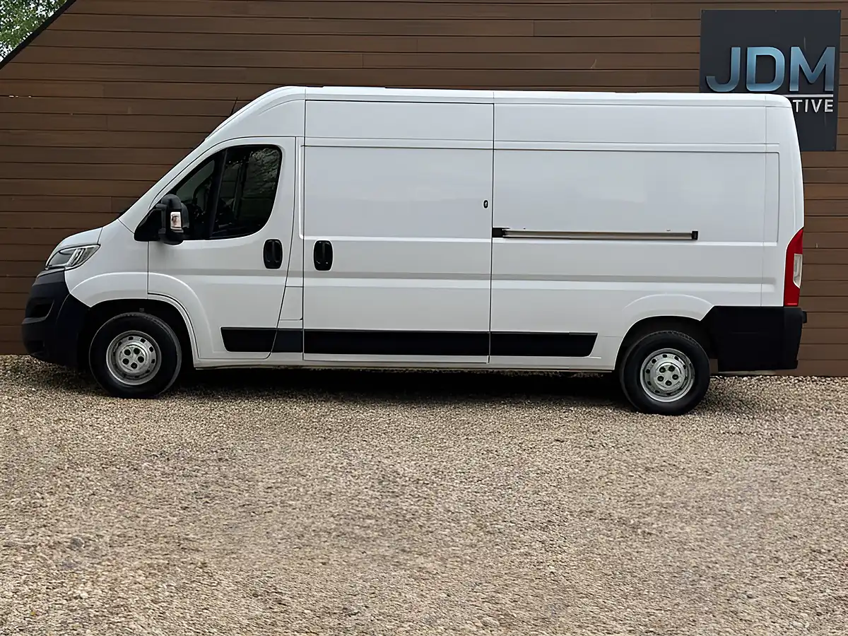 Used 2022 Citroen Relay 35 L3H2 Enterprise White - Interior and Exterior details 7