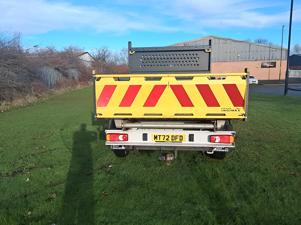 Used 2022 Citroen Relay 35 Plus Ready To Run Tipper Double Cab White - Interior and Exterior details 5