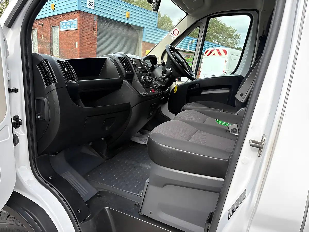 Used 2022 Citroen Relay Enterprise L4 High Roof White - Interior and Exterior details 5