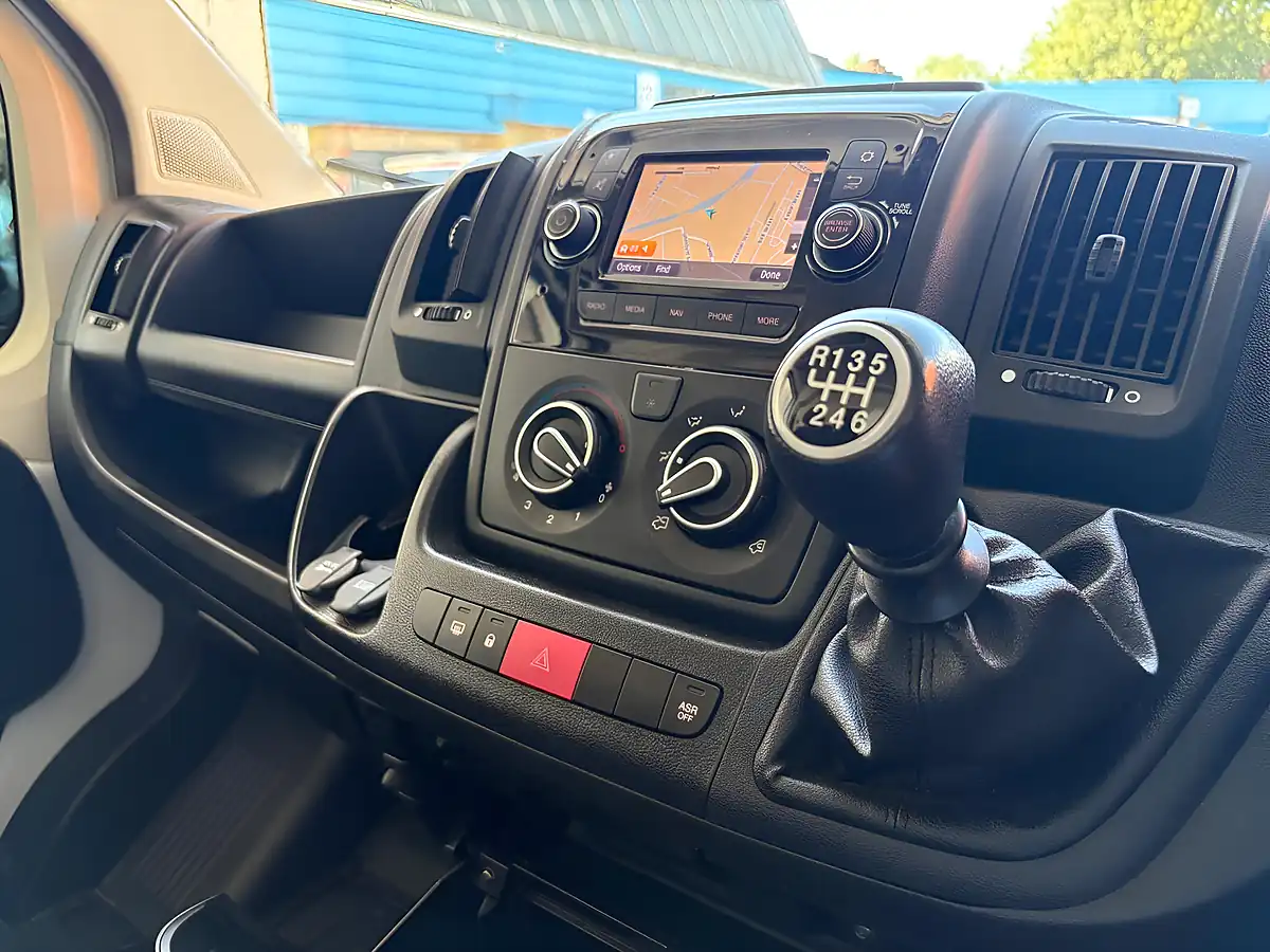 Used 2022 Citroen Relay Enterprise L4 High Roof White - Interior and Exterior details 8
