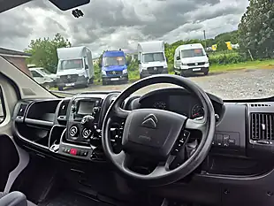 Used 2022 Citroen Relay Enterprise White - Interior and Exterior details 9