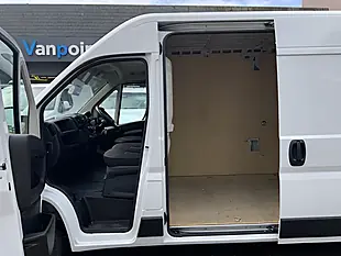 Used 2022 Citroen Relay Enterprise White - Interior and Exterior details 10