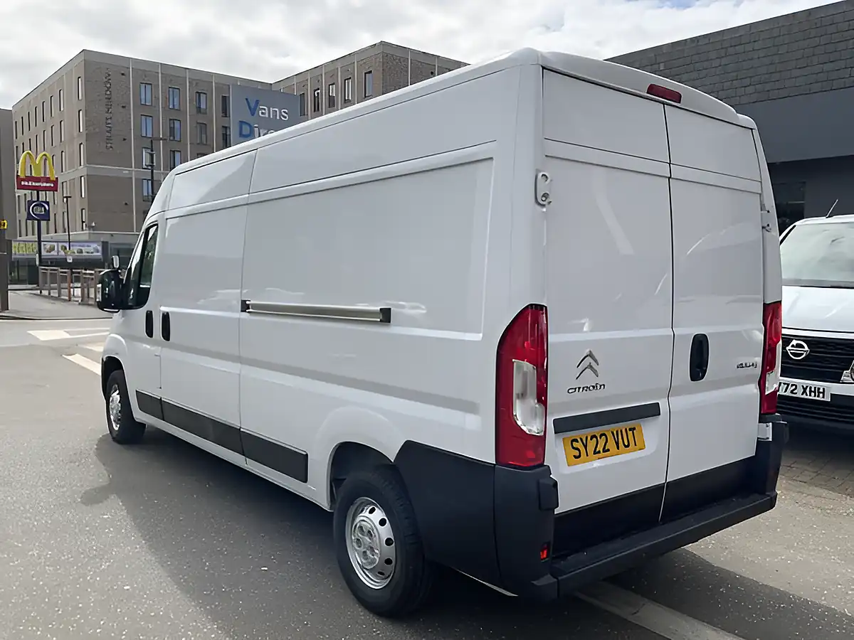 Used 2022 Citroen Relay Enterprise White - Interior and Exterior details 5