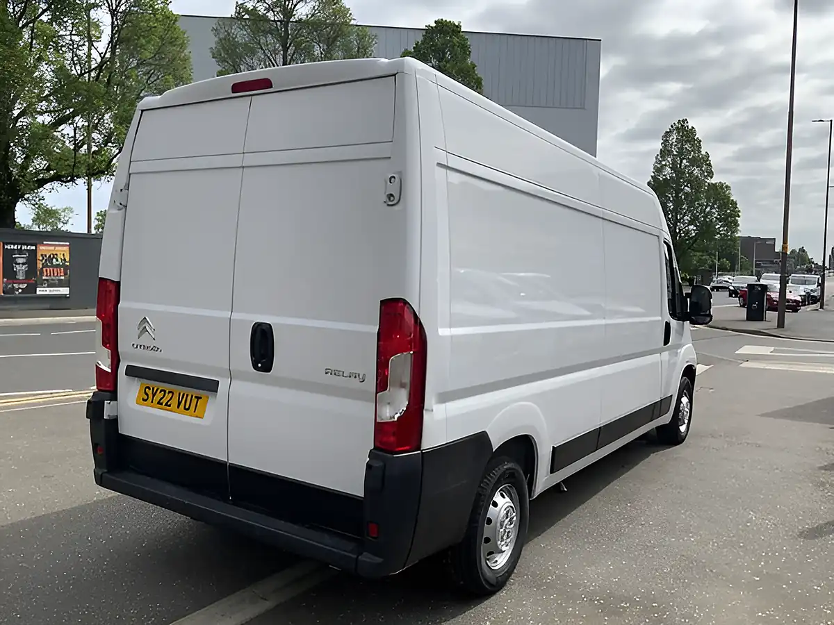 Used 2022 Citroen Relay Enterprise White - Interior and Exterior details 6