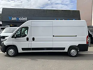 Used 2022 Citroen Relay Enterprise White - Interior and Exterior details 7
