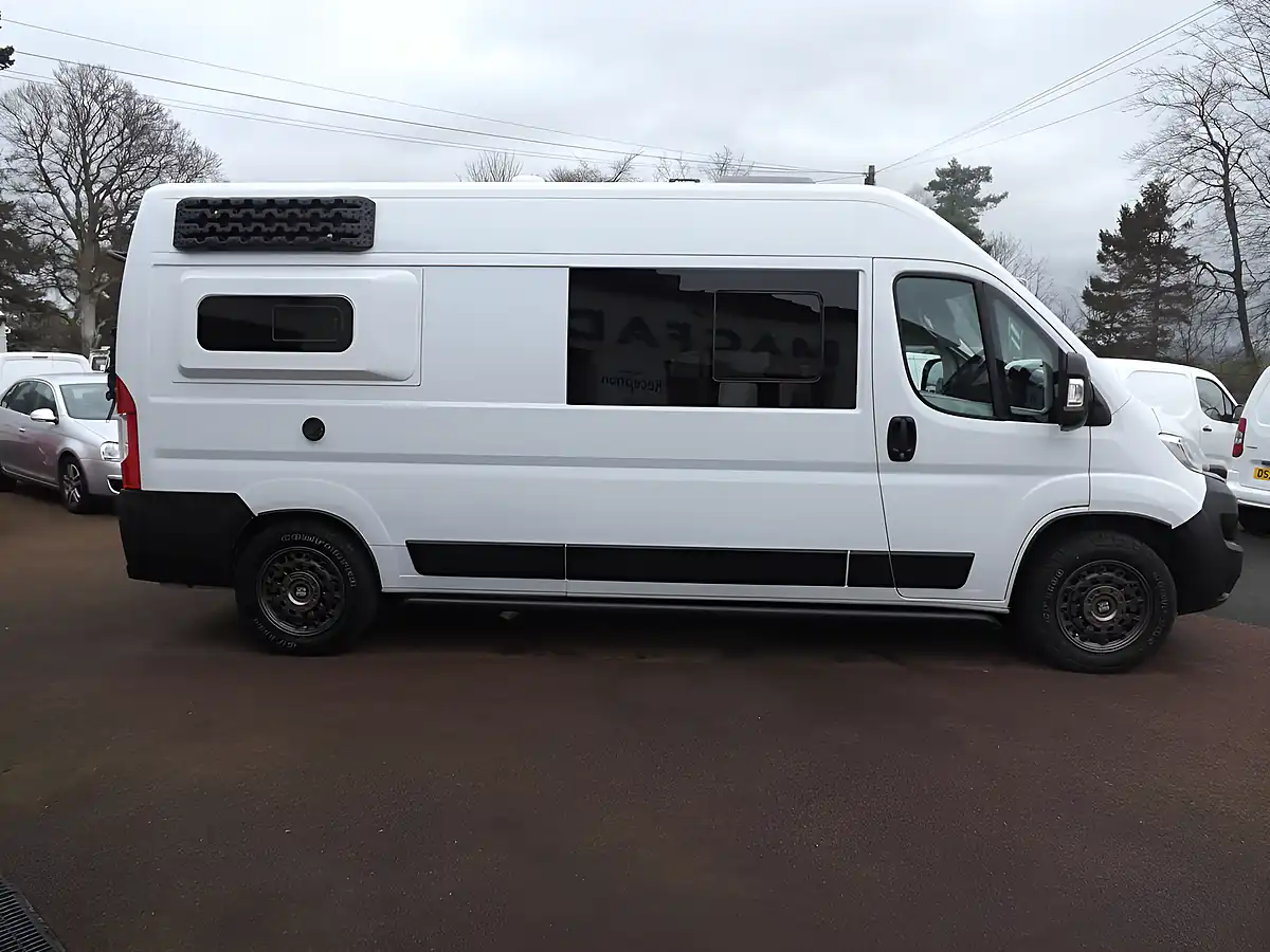 Used 2022 Citroen Relay Enterprise White - Interior and Exterior details 13