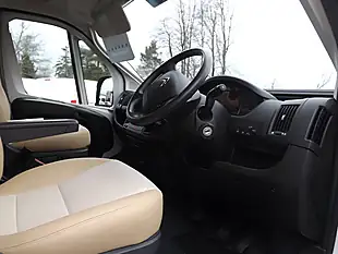 Used 2022 Citroen Relay Enterprise White - Interior and Exterior details 14
