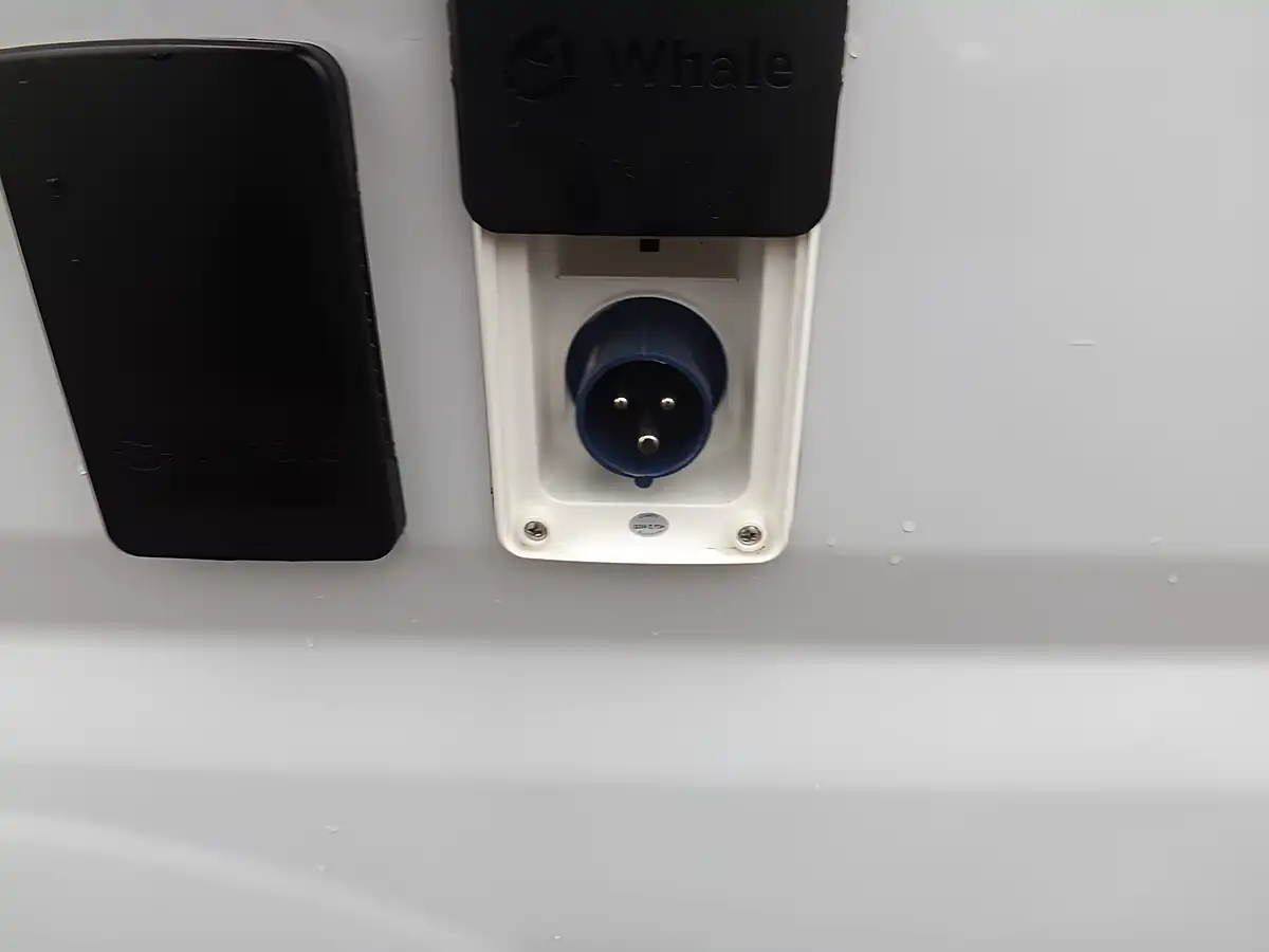 Used 2022 Citroen Relay Enterprise White - Interior and Exterior details 8