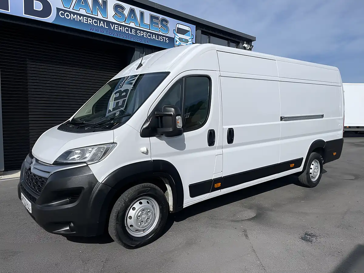 Used 2022 Citroen Relay Enterprise Xlwb L4H2 White - Interior and Exterior details 4