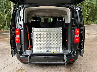 Used 2022 Citroen Spacetourer Business M Black - Interior and Exterior details 12