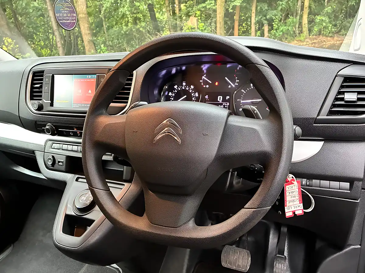 Used 2022 Citroen Spacetourer Business M Black - Interior and Exterior details 13