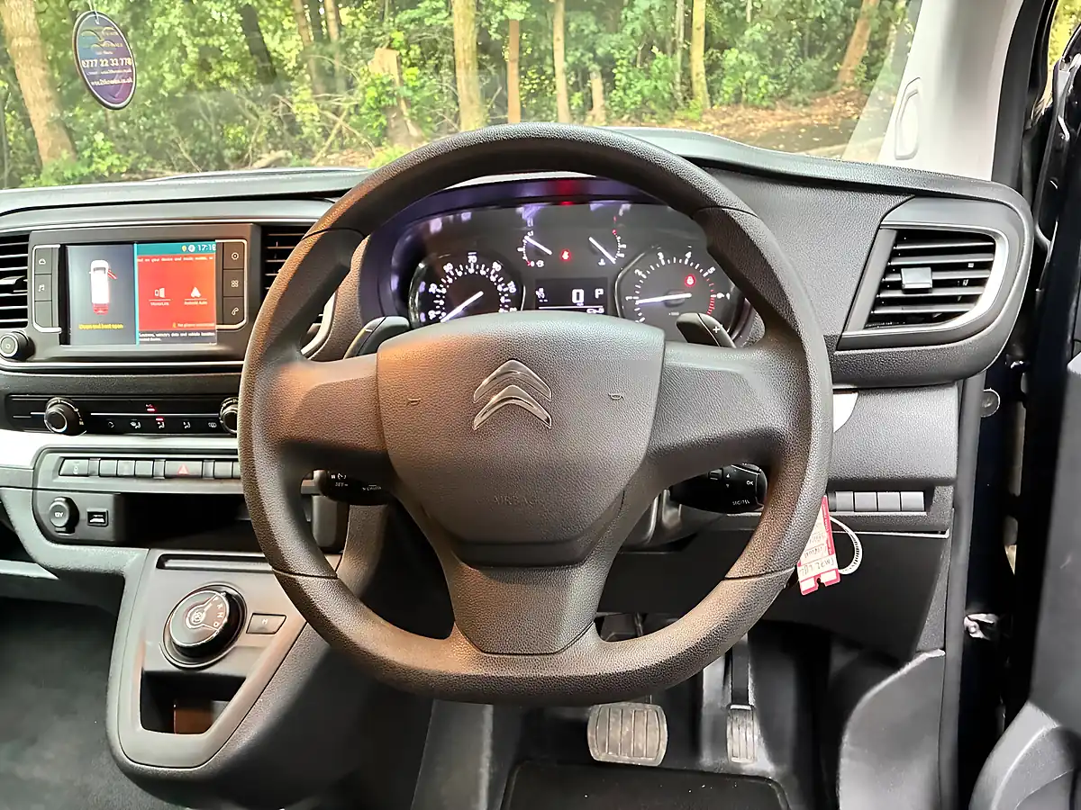 Used 2022 Citroen Spacetourer Business M Black - Interior and Exterior details 17