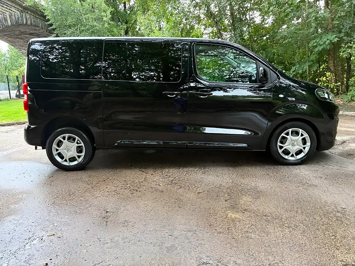 Used 2022 Citroen Spacetourer Business M Black - Interior and Exterior details 4
