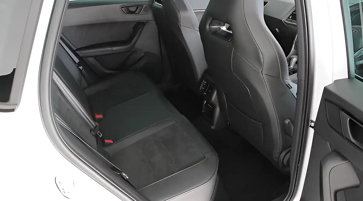 Used 2022 Cupra Ateca VZ1 White - Interior and Exterior details 17
