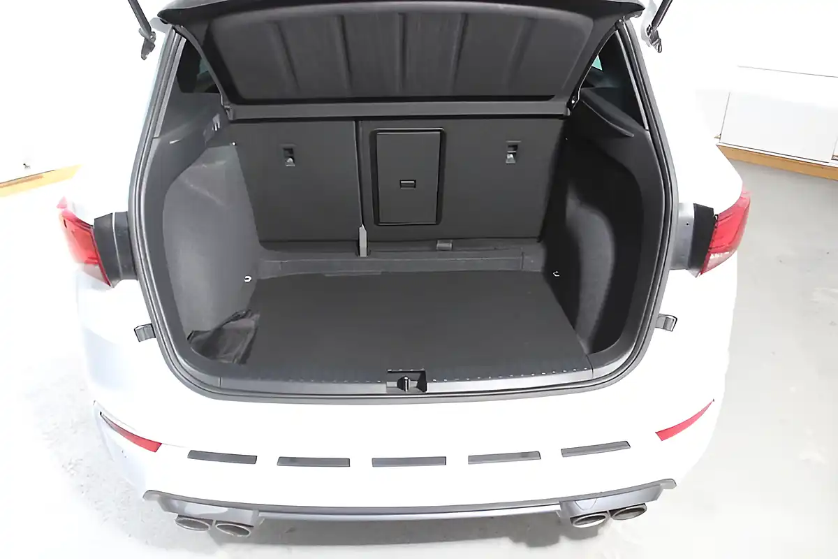 Used 2022 Cupra Ateca VZ1 White - Interior and Exterior details 20