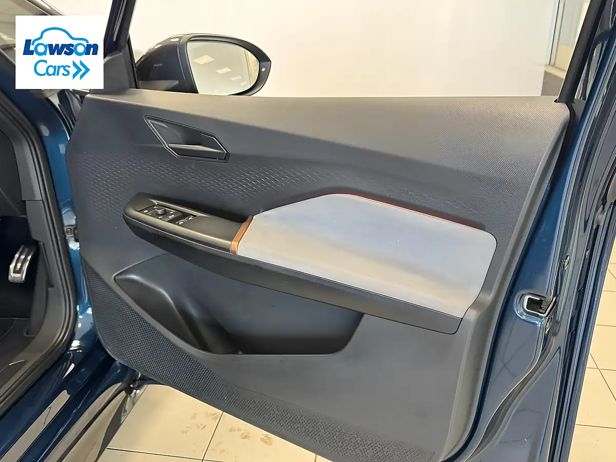 Used 2022 Cupra Born V1 Blue - Interior and Exterior details 11