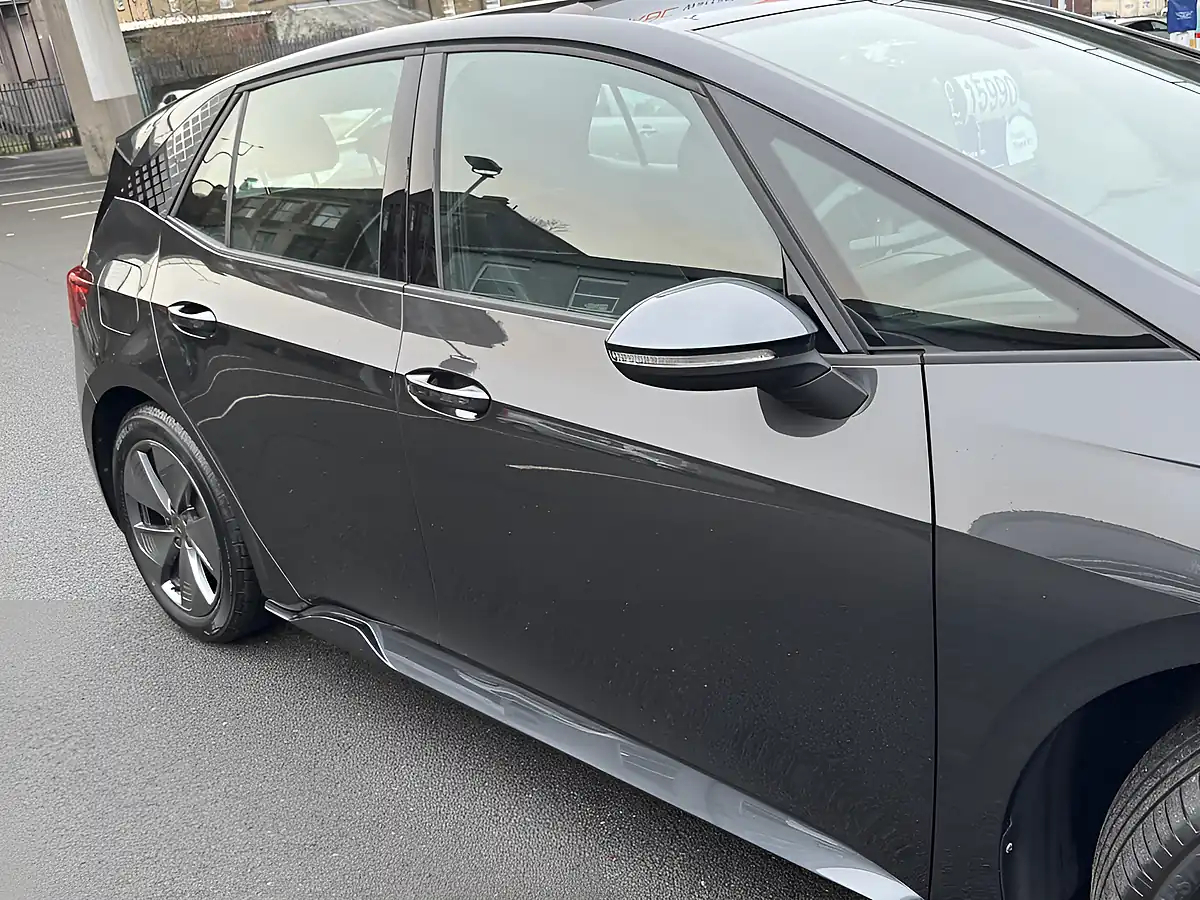 Used 2022 Cupra Born V1 Grey - Interior and Exterior details 9
