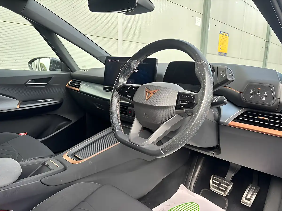 Used 2022 Cupra Born V2 Blue - Interior and Exterior details 13