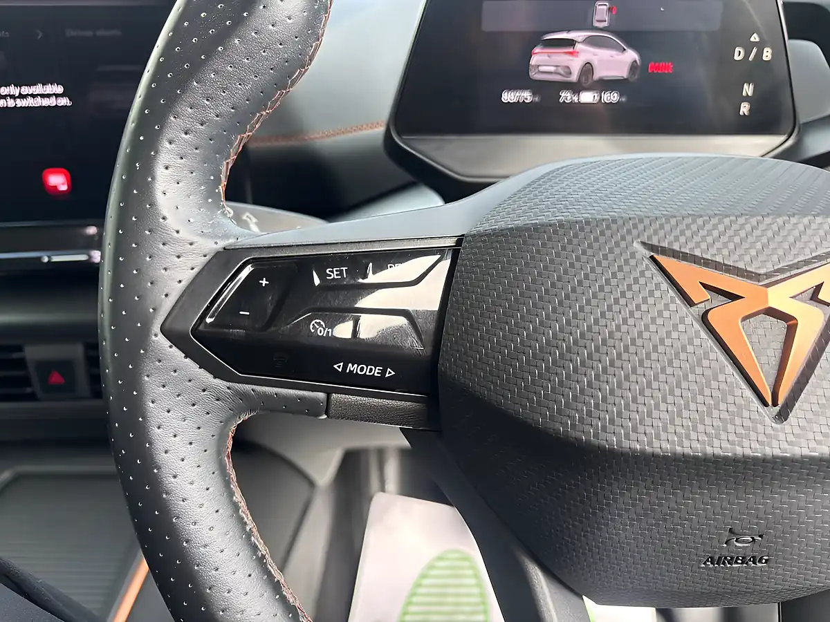 Used 2022 Cupra Born V2 Blue - Interior and Exterior details 15