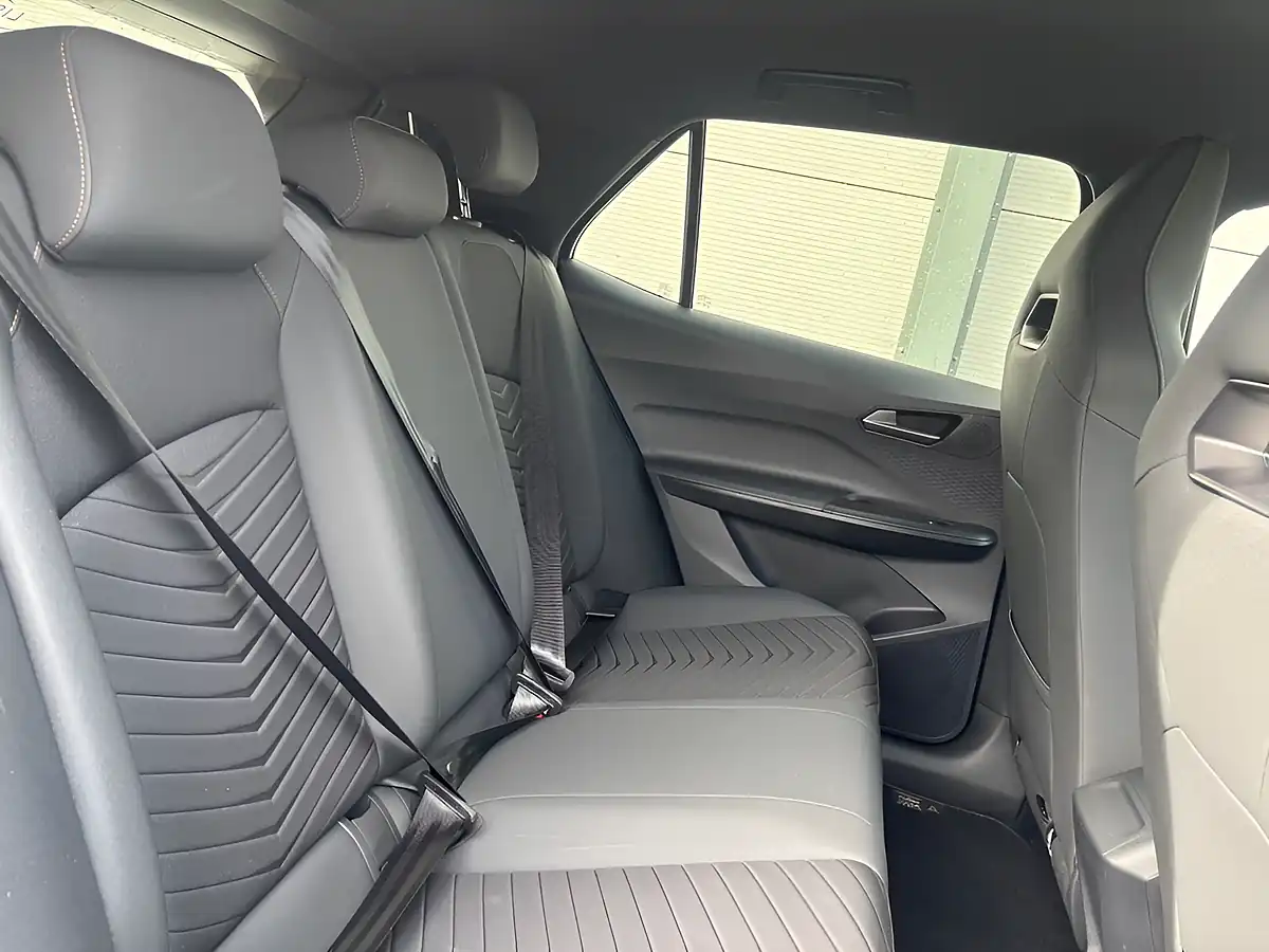 Used 2022 Cupra Born V2 Blue - Interior and Exterior details 18