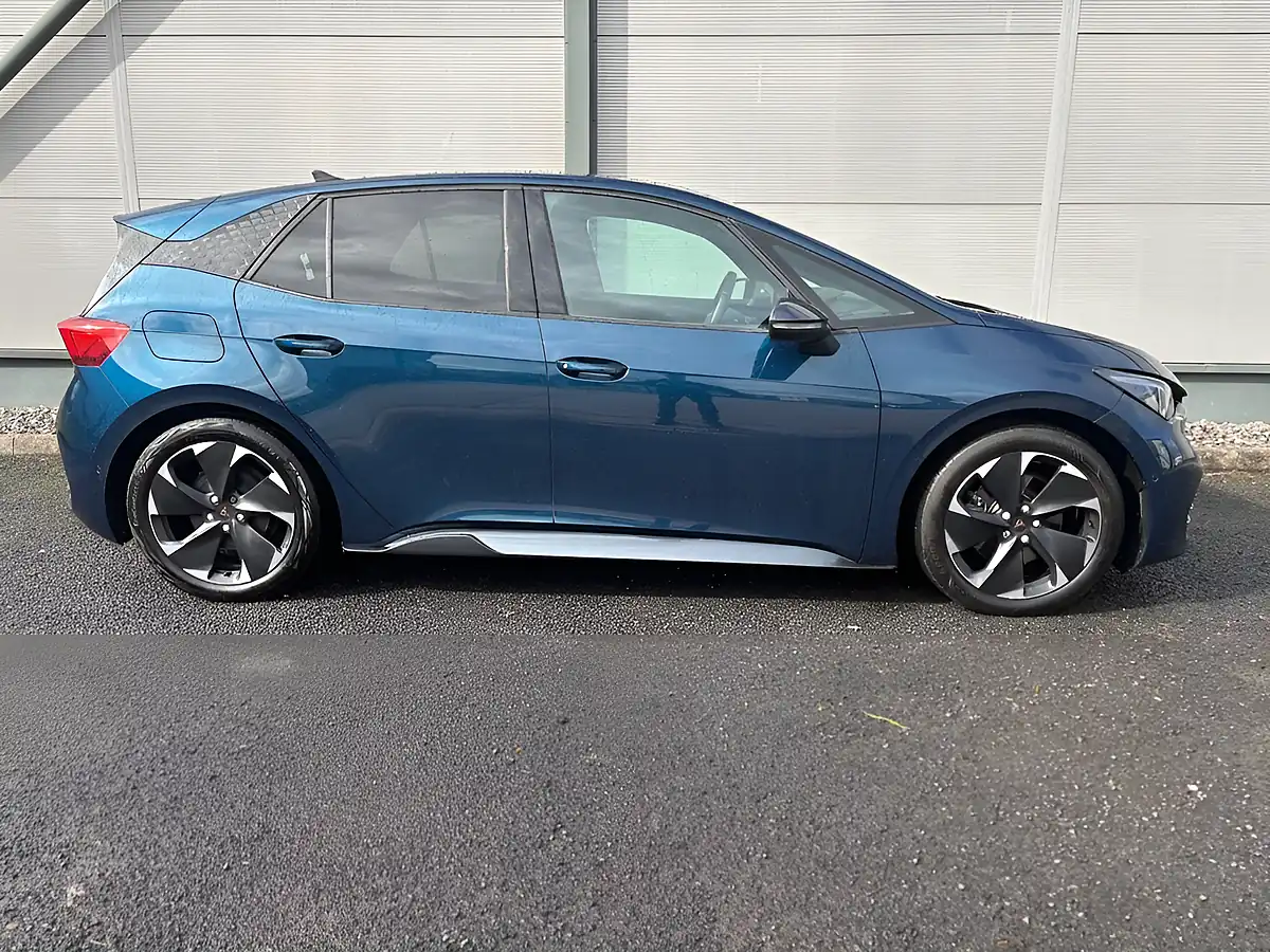 Used 2022 Cupra Born V2 Blue - Interior and Exterior details 8