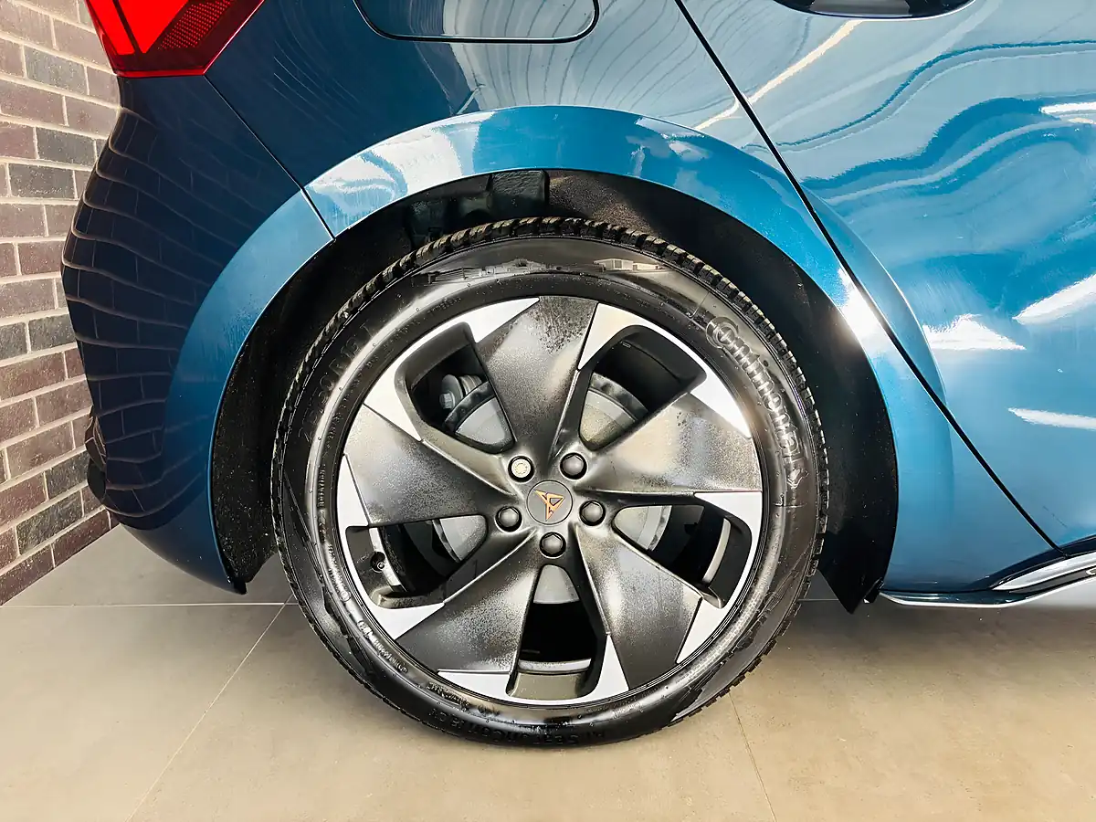 Used 2022 Cupra Born V2 Blue - Interior and Exterior details 11