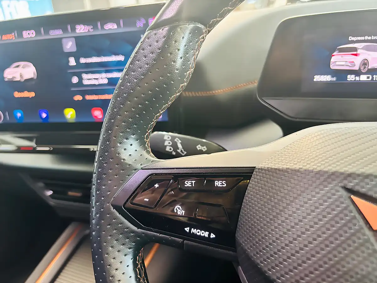 Used 2022 Cupra Born V2 Blue - Interior and Exterior details 15
