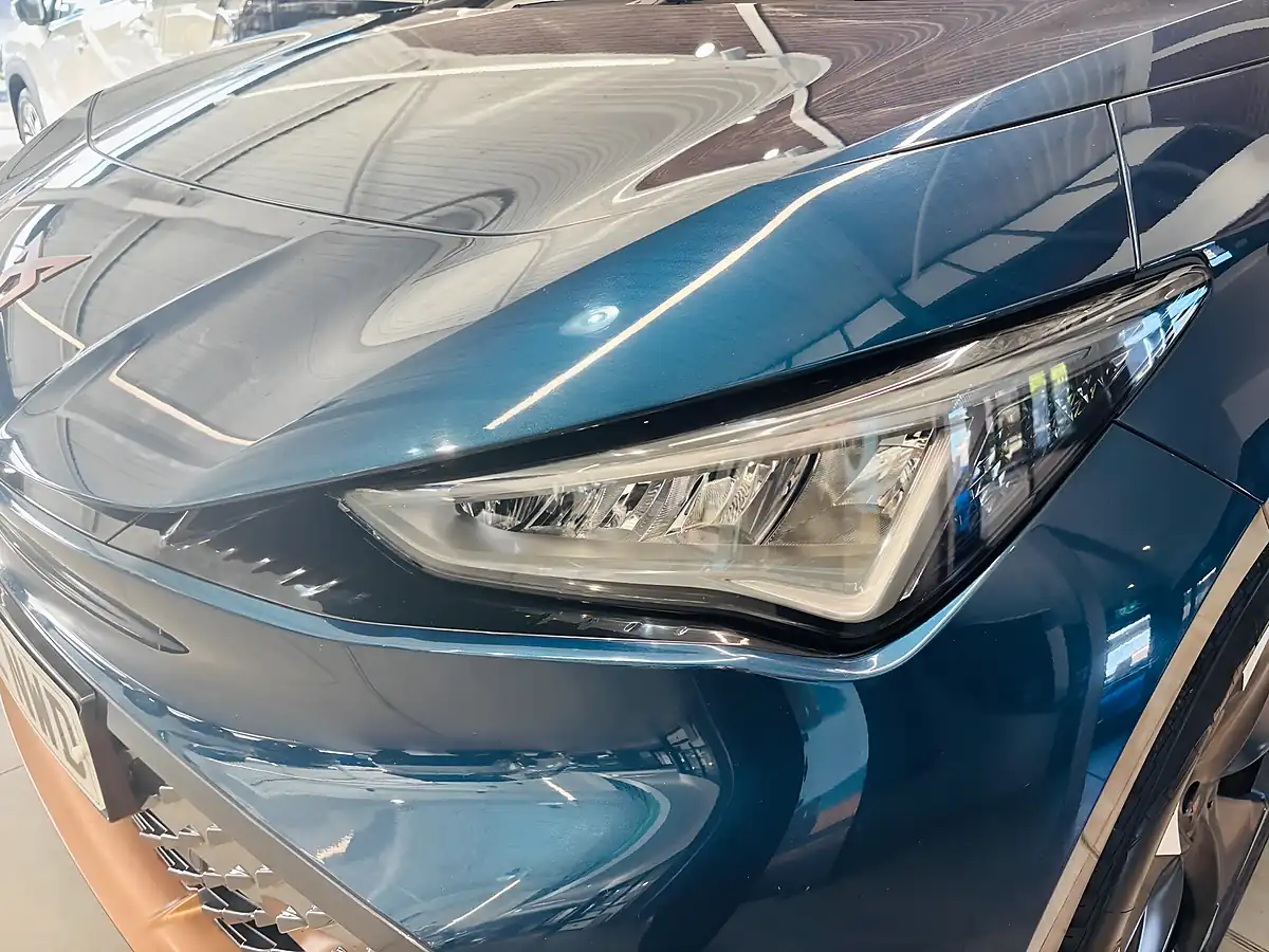Used 2022 Cupra Born V2 Blue - Interior and Exterior details 9