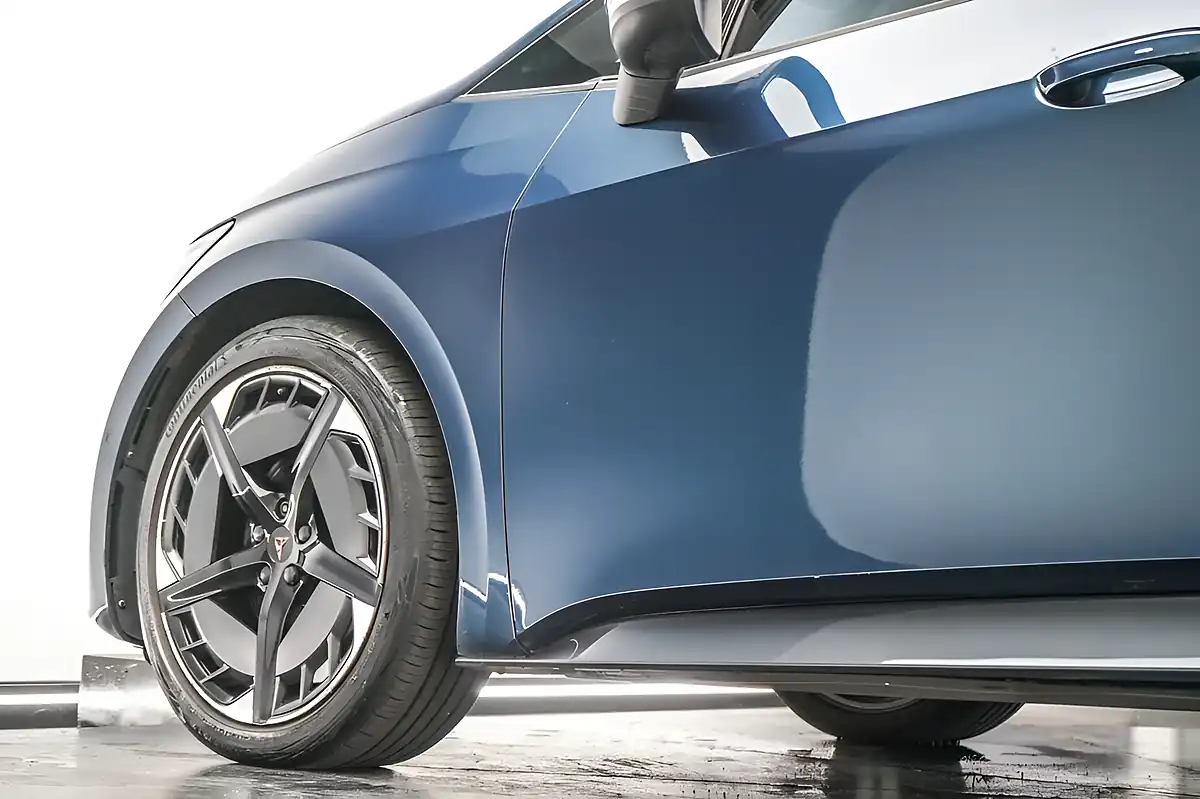 Used 2022 Cupra Born V3 Aurora Blue - Interior and Exterior details 6
