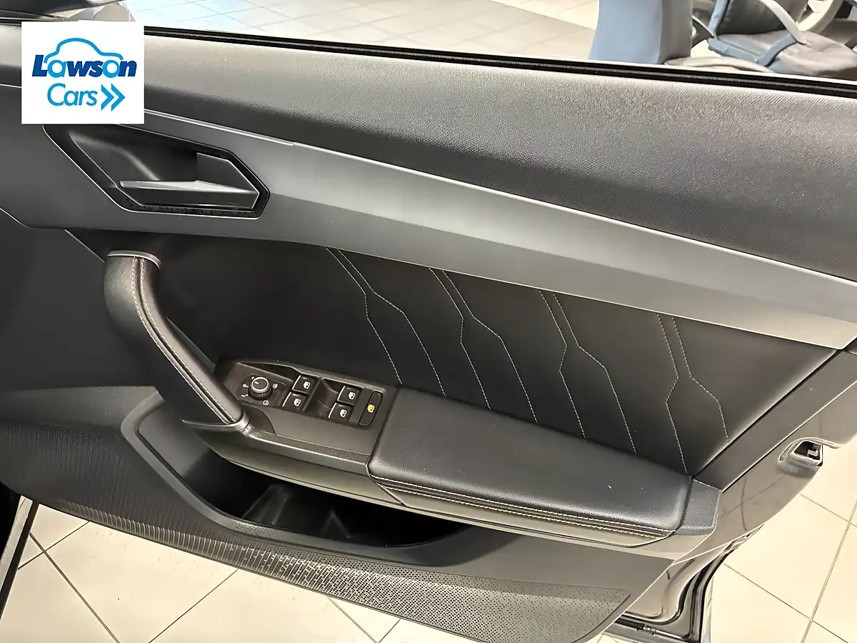 Used 2022 Cupra Formentor V1 Black - Interior and Exterior details 17