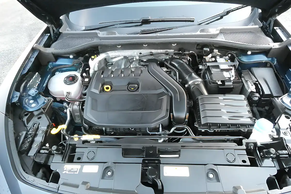 Used 2022 Cupra Formentor V2 Petrol Blue - Interior and Exterior details 7