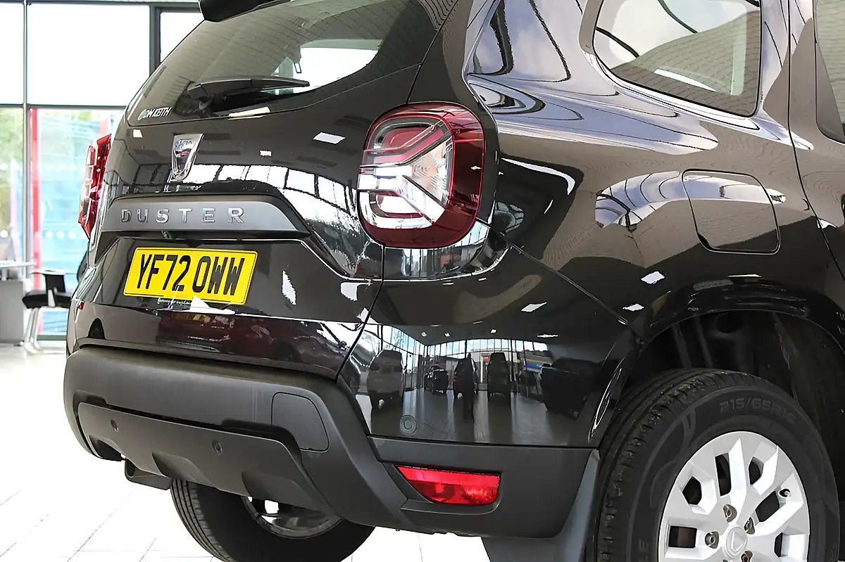 Used 2022 Dacia Duster Comfort Black - Interior and Exterior details 15