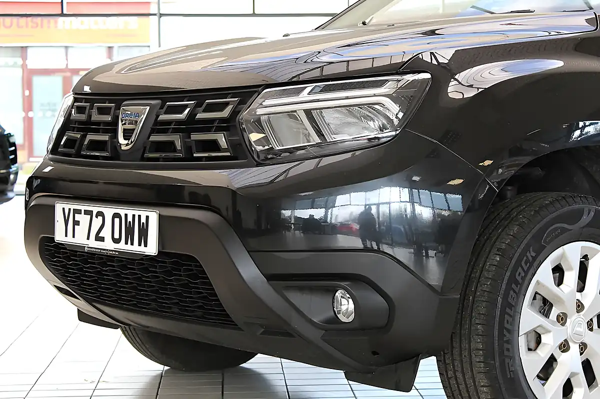 Used 2022 Dacia Duster Comfort Black - Interior and Exterior details 4
