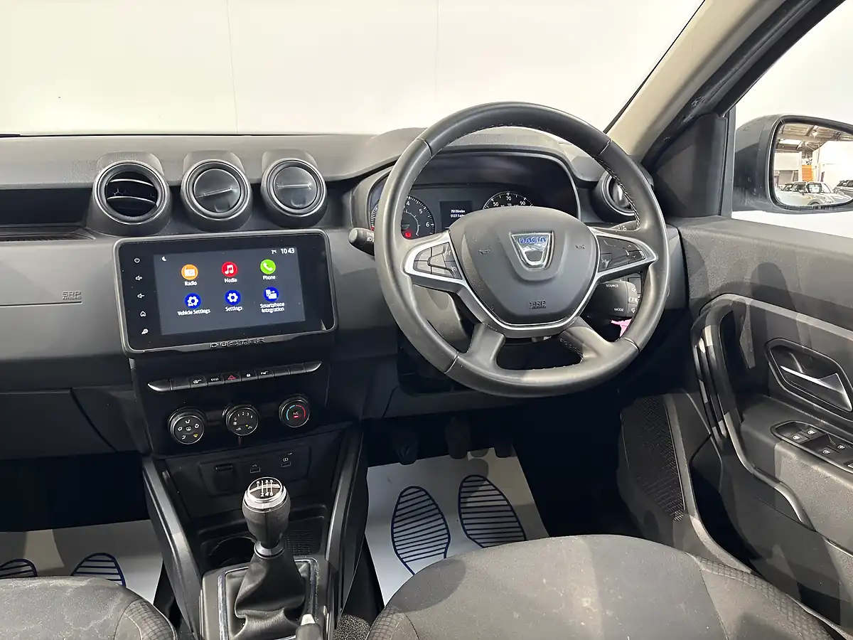 Used 2022 Dacia Duster Comfort Glacier White - Interior and Exterior details 16